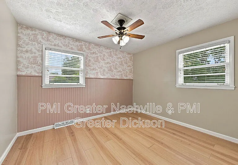 366 N Powers Blvd — Photo 21