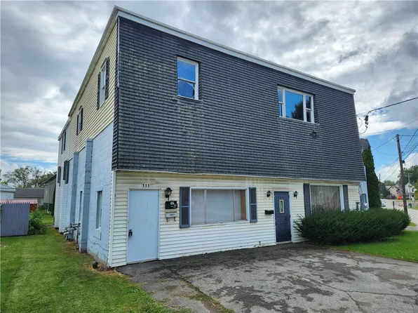 111 Cannell Dr, Somerset, PA 15501