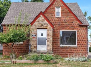 262 E 208th St, Euclid, OH 44123