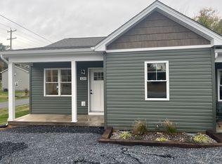 120 7th Ave, Luray, VA 22835