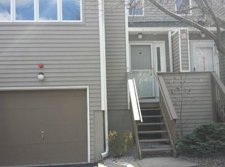 3 Village Grn, Bardonia, NY 10954