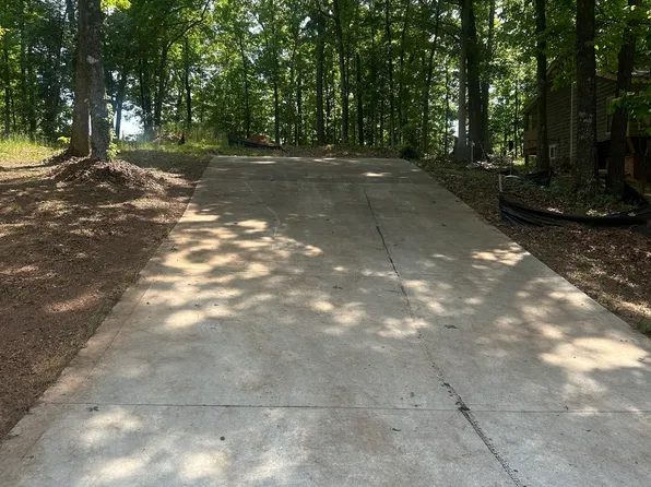 3470 Quinn Ridge Dr, Snellville, GA 30039