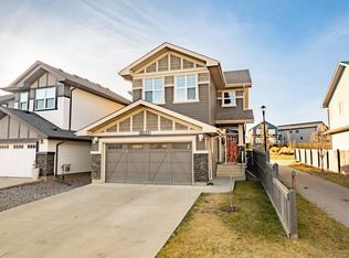 17032 43rd St NW, Edmonton, AB T5Y 0Z1