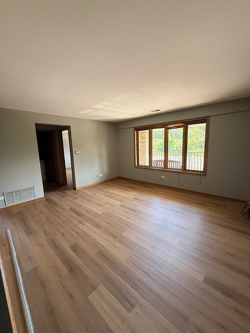 2 bed, 1200 sqft, $1,950 — Photo 3