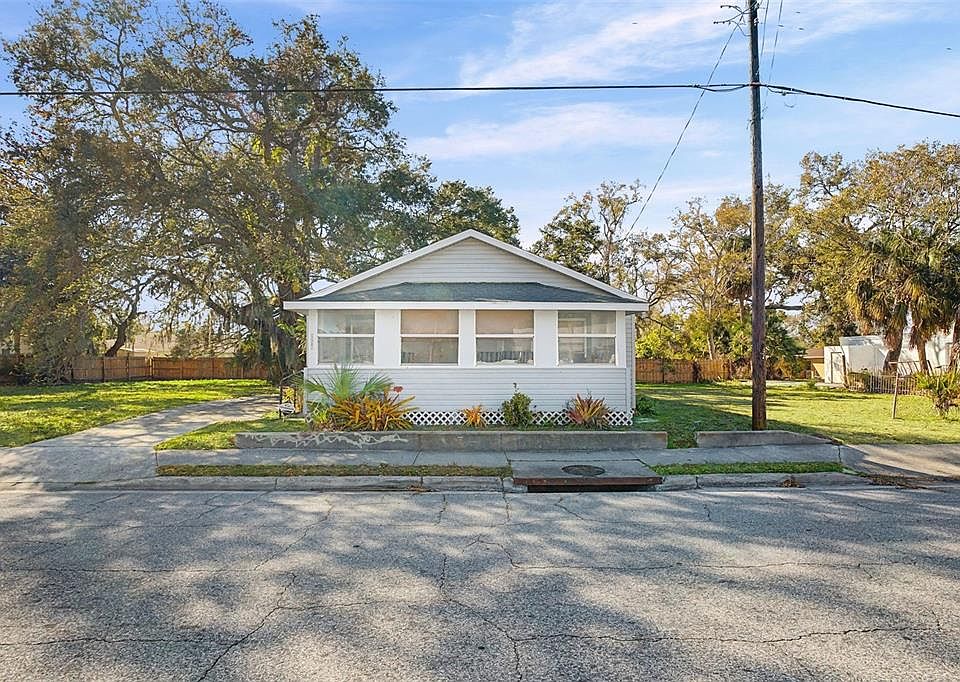 1st image of 2819 N OSPREY AVENUE