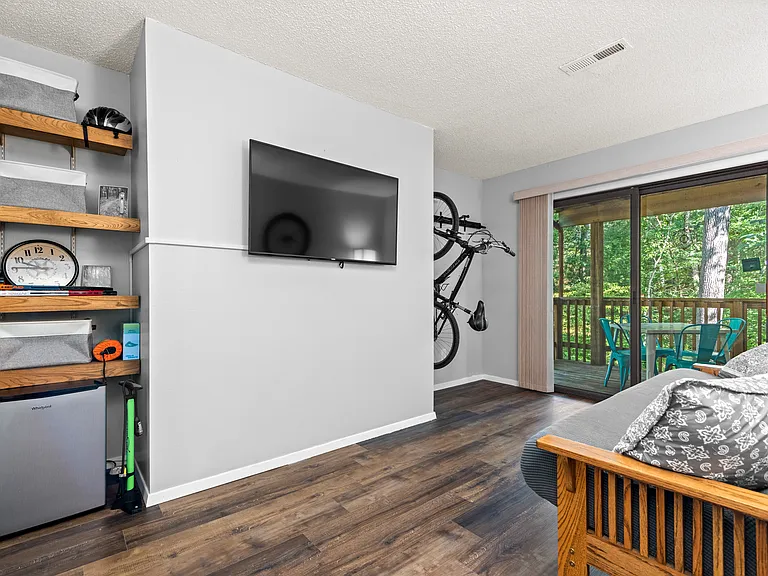 10 Victoria Ln — Photo 22