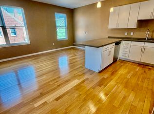 20 Orleans St #302, Boston, MA 02128