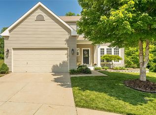 411 Via Roma Ct, Saint Peters, MO 63304