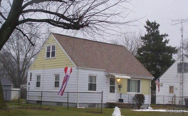 2nd image of 150 N Gladstone Ave