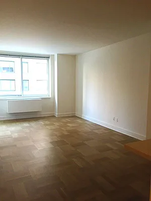 Rented by Windsor Property Management | media 13