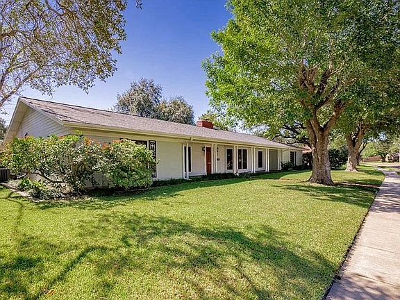 2nd image of 2705 College Dr