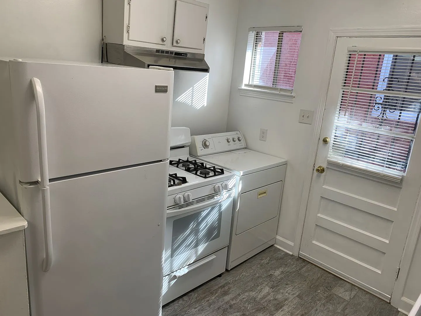 Awesome Duplex for Rent — Photo 2