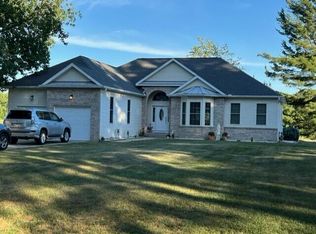 66112 Knollwood Dr, Sturgis, MI 49091