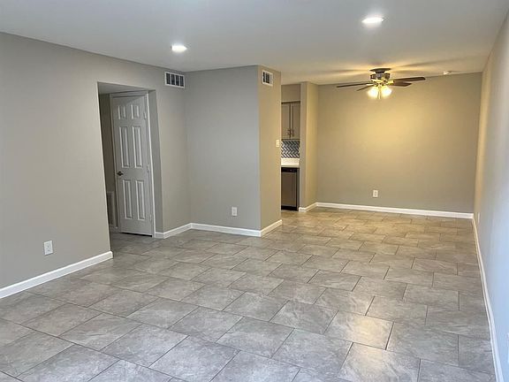 3rd image of 5550 N Braeswood Blvd APT 38
