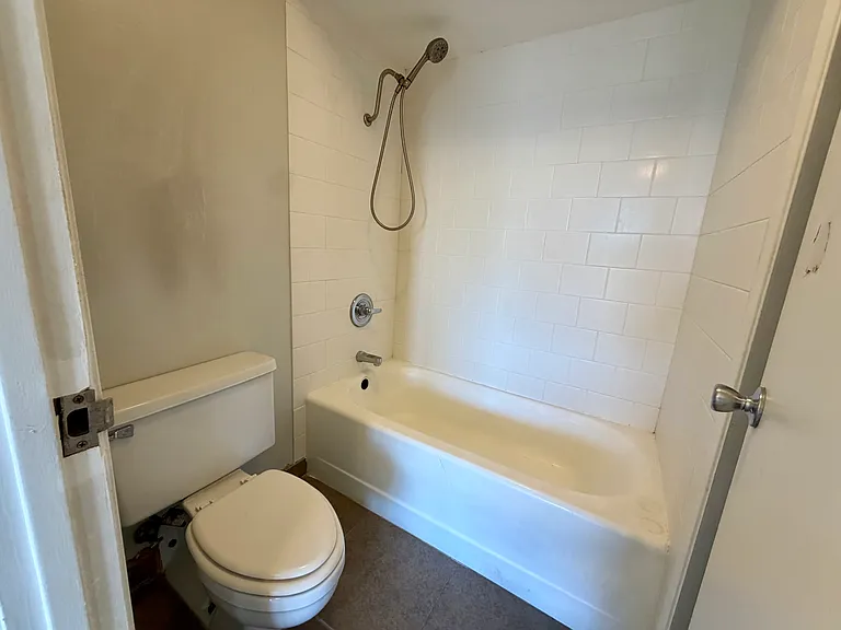 1255 Nuuanu Ave #E3203 — Photo 16