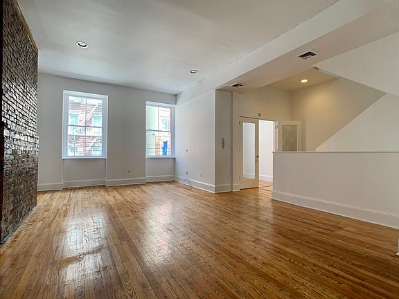 2nd image of 149 Mulberry St Floor 1