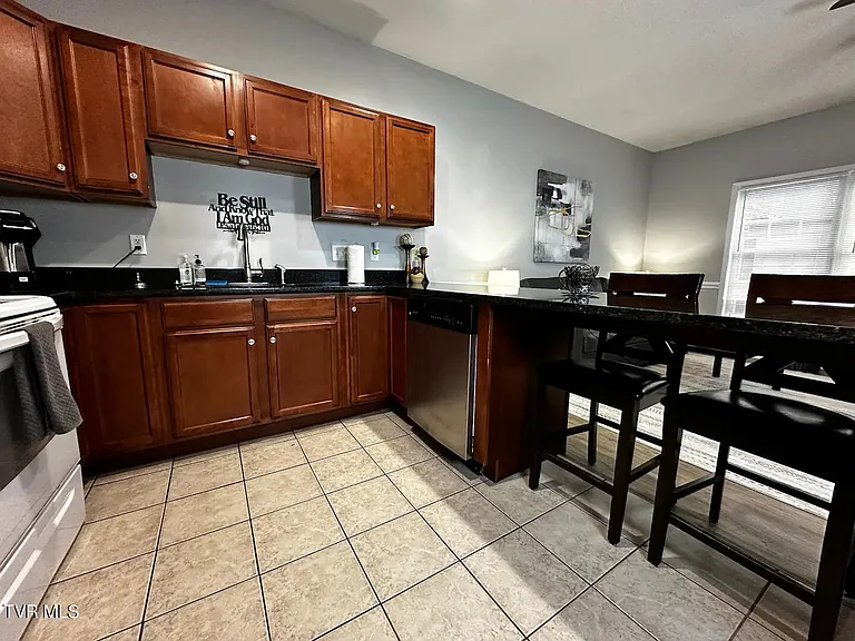 169 E Grande Ave #100 — Photo 19
