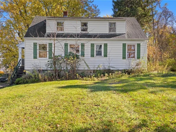 4142 Makyes Rd, Syracuse, NY 13215