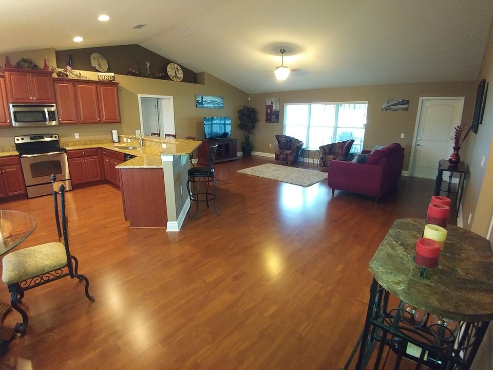 1st image of 1073 Normandy Heights Cir