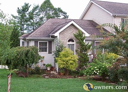 1st image of 22 Deer Valley Dr