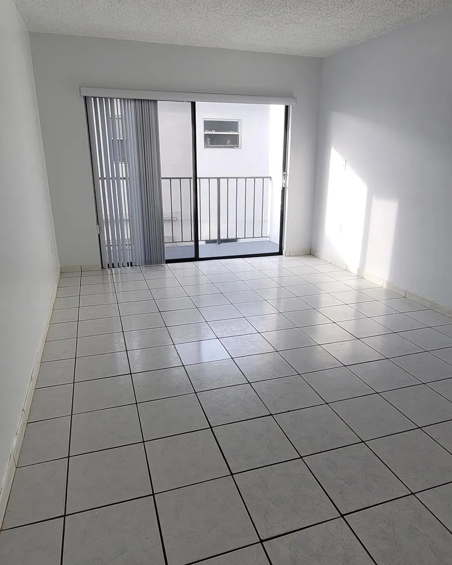 1 bed, 650 sqft, $2,100 — Photo 1