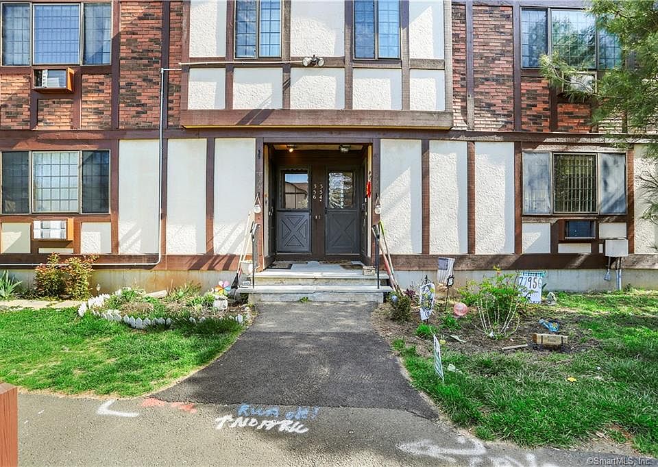 1st image of 354 Foxwood Ln #354