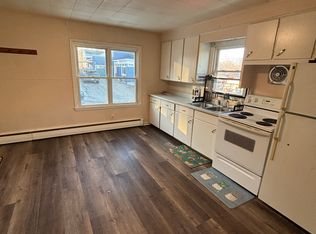 6-8 Laurel Ave #1F, Auburn, ME 04210