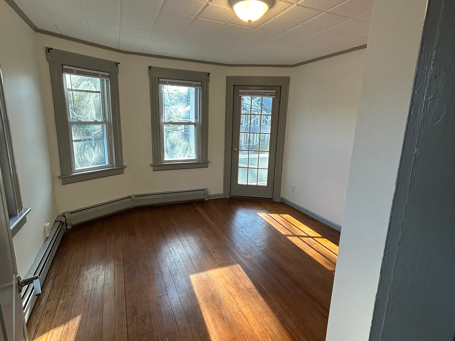 3 bed, $1,800 — Photo 3