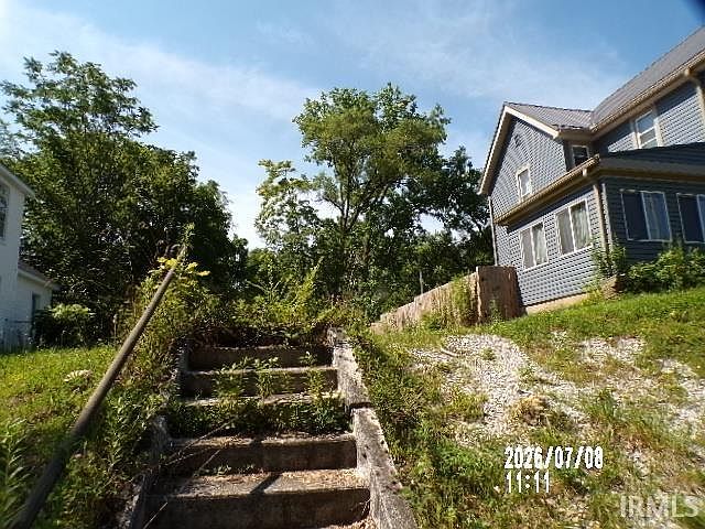 2nd image of 705 W 7th St