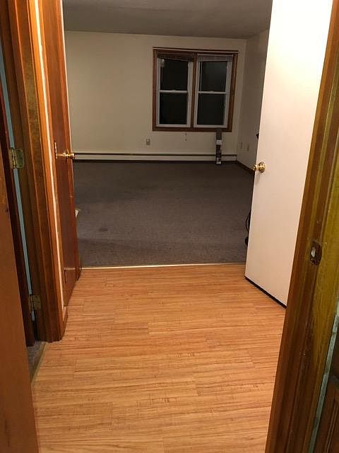 Hall to bedroom.