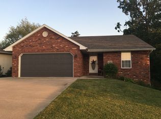 3709 Buckingham Park, Jefferson City, MO 65109