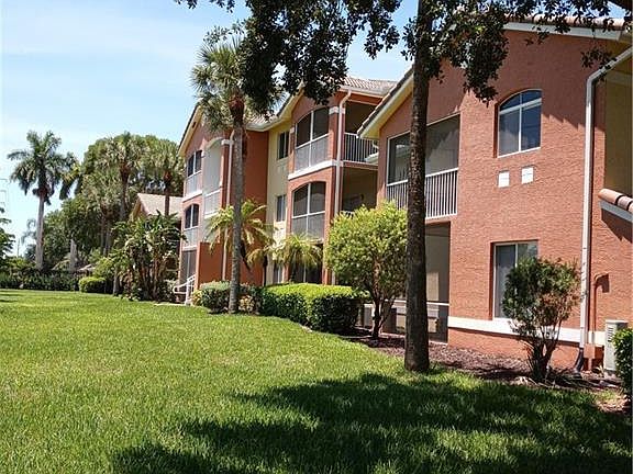 3rd image of 6341 Aragon Way APT 202
