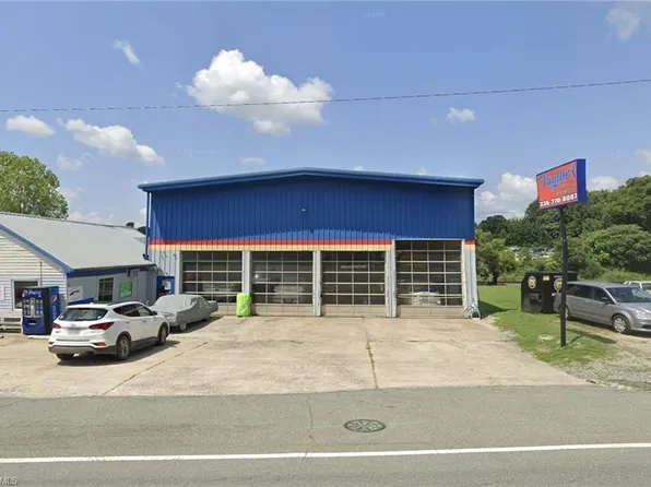 420 S Greensboro St, Liberty, NC 27298