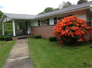 1250 Sunshine Mountain Rd, Williamstown, WV 26187