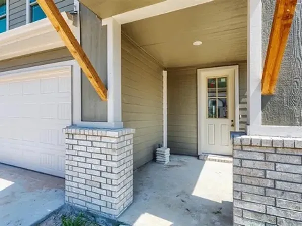 566 Ruthye Ln, Pilot Point, TX 76258