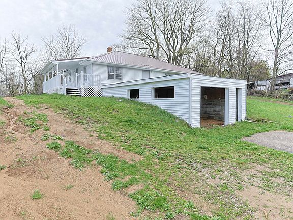2nd image of 1582 Bakertown Rd