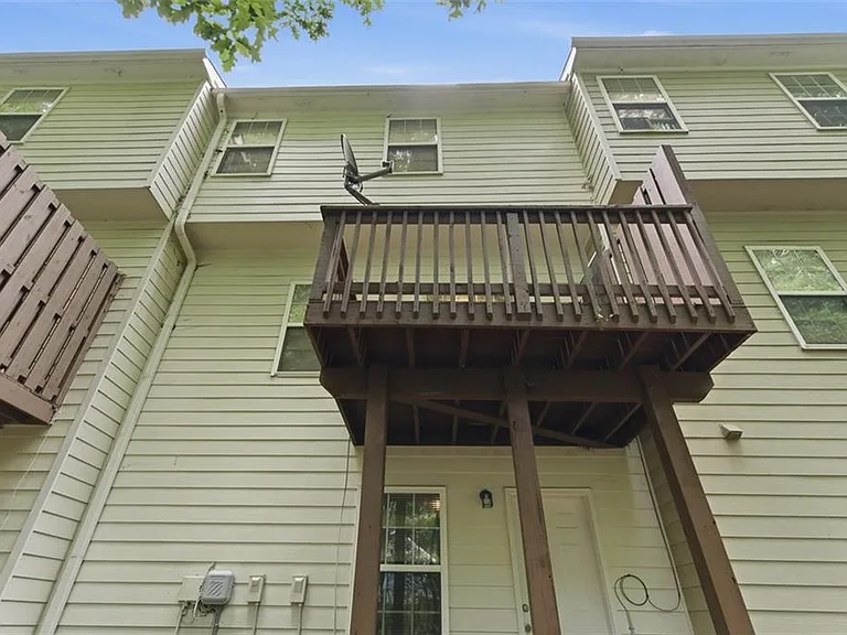 6710 Stoneleigh Way — Photo 34