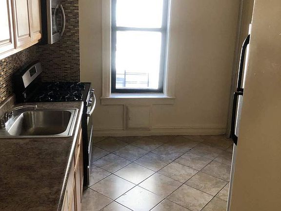 4th image of 1291 Eastern Pkwy APT 1C