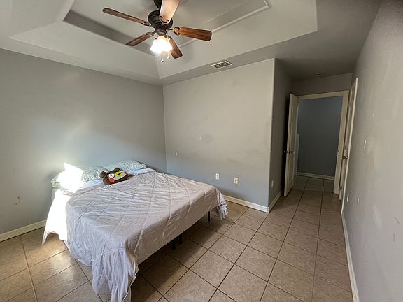 3rd image of 704 Jasper St #2