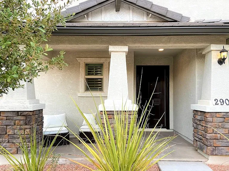 2901 S Colorado St — Photo 4