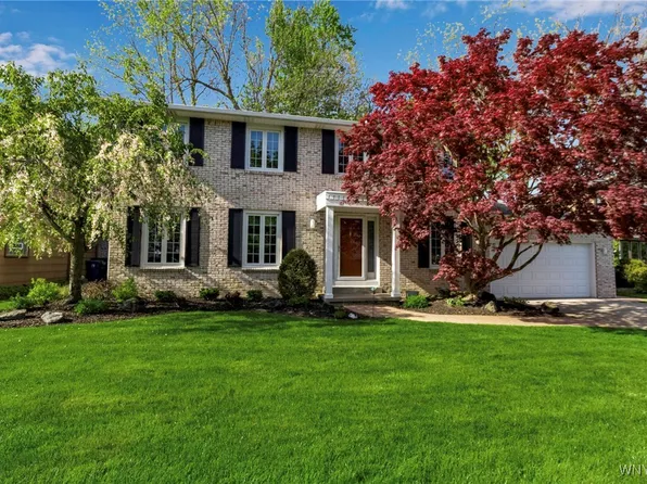 16 Heritage Rd E, Williamsville, NY 14221