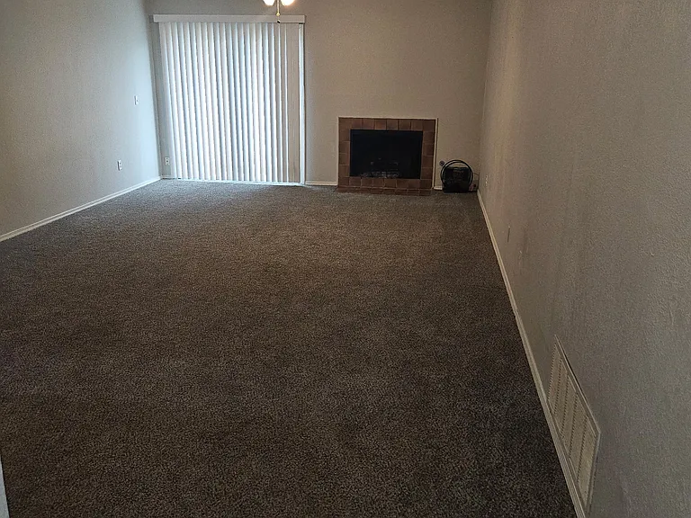 1504 W Madison St — Photo 6