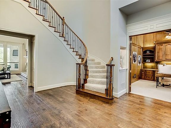 3rd image of 2354 W Creek Dr