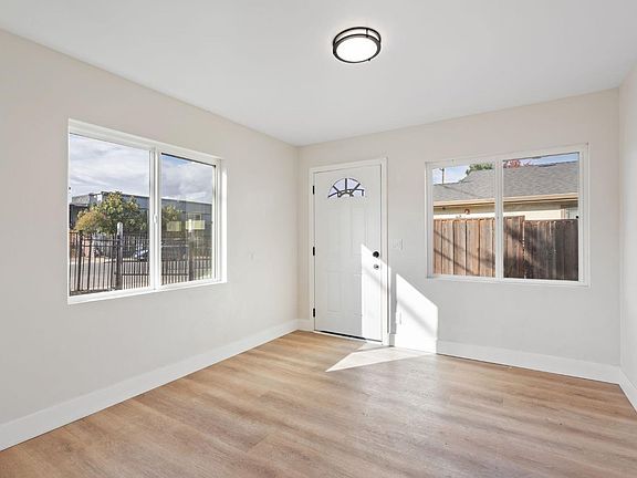 3rd image of 26 N Broadway Avenue