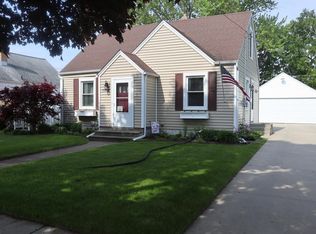 7708 17th Ave, Kenosha, WI 53143