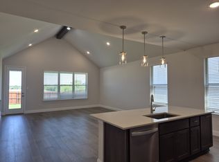 1040 Birdie St, Gunter, TX 75058