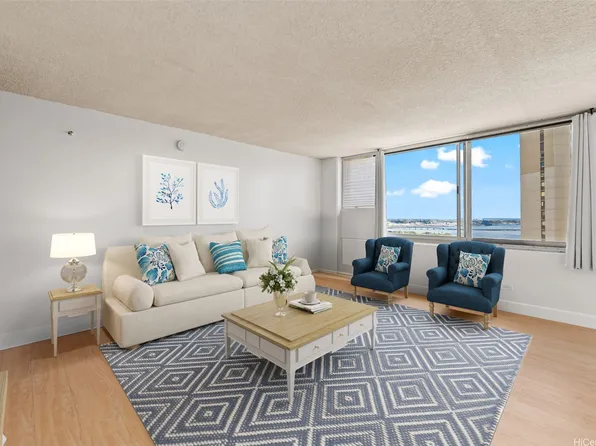 98-288 Kaonohi St APT 2102, Aiea, HI 96701