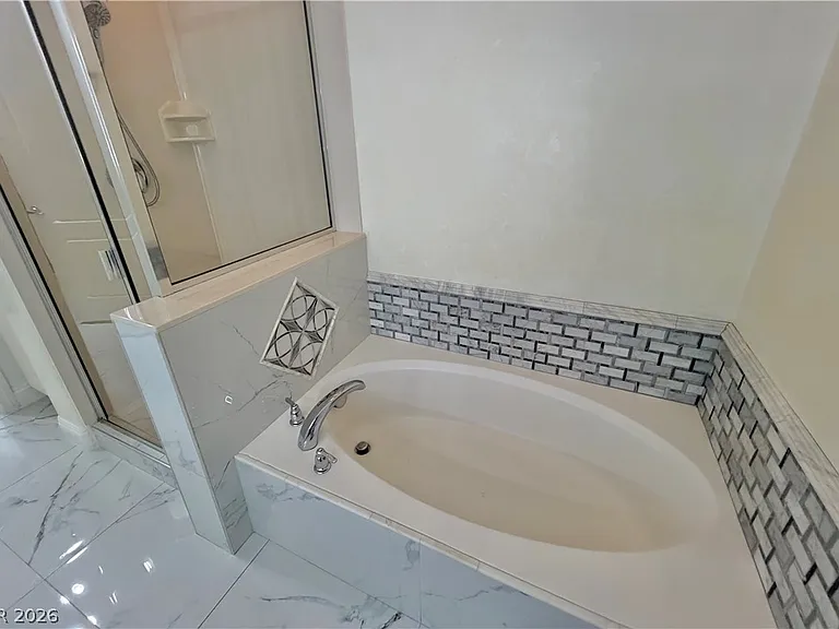 56 E Serene Ave #402 — Photo 25