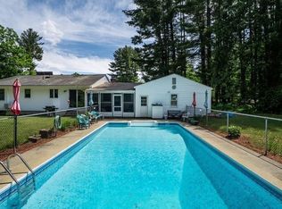 9 Duggan Ln, Southampton, MA 01073