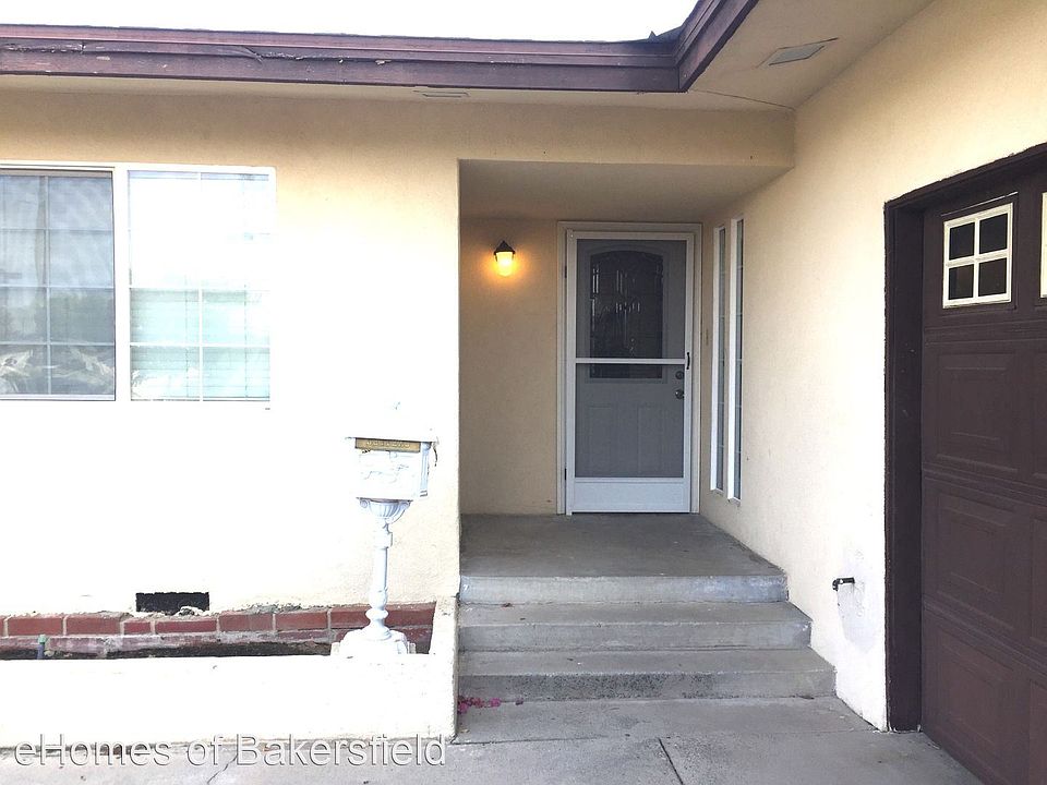 1st image of 2712 Elmer Ln